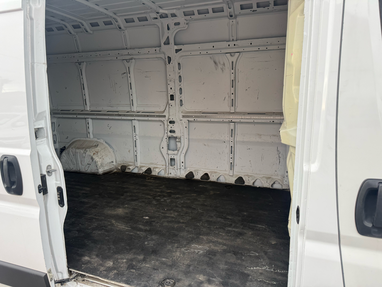 RAM ProMaster Cargo Van 2500 High Roof 159" WB 2017