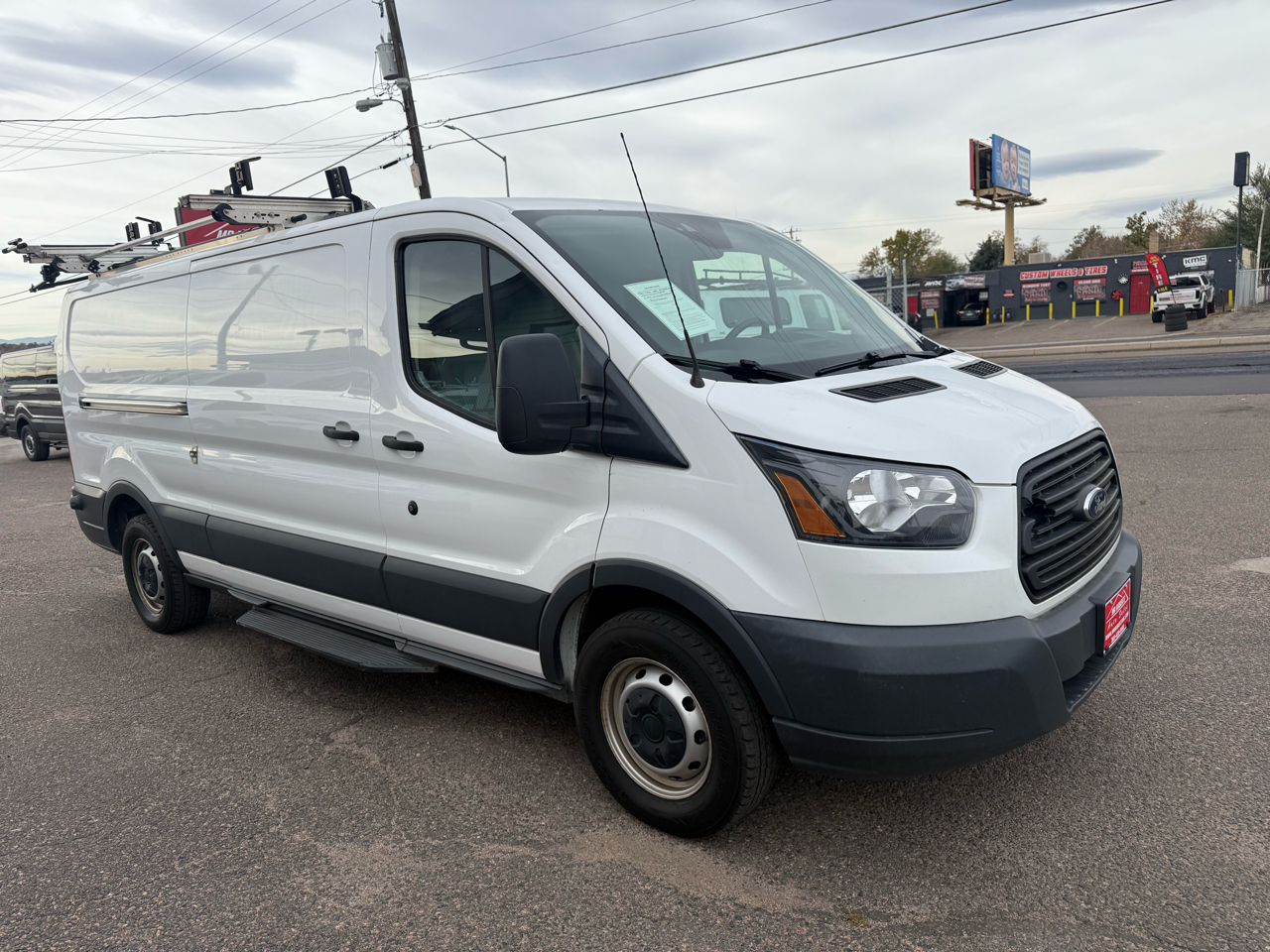 Ford Transit Van T-250 148" Low Rf 9000 GVWR Sliding RH Dr 2018 Ford Transit Van T-250 148" Low Rf 9000 GVWR Sliding RH Dr 2018
