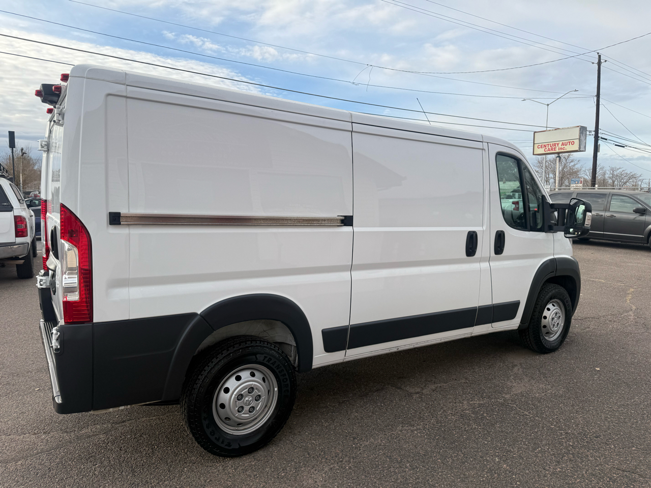 RAM ProMaster Cargo Van 1500 Low Roof 136" WB 2018