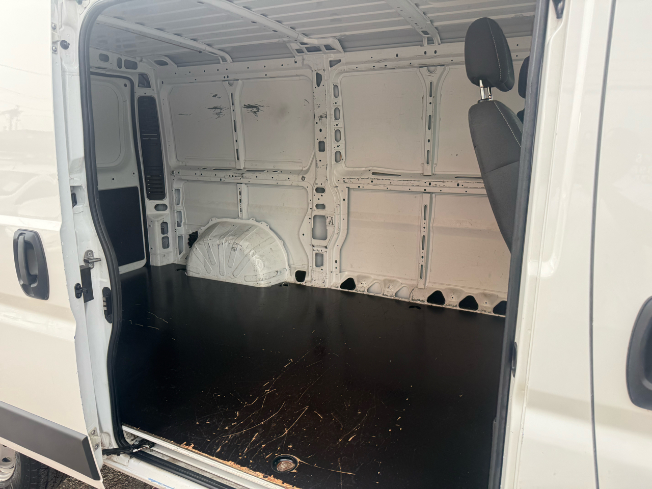 RAM ProMaster Cargo Van 1500 Low Roof 136" WB 2018