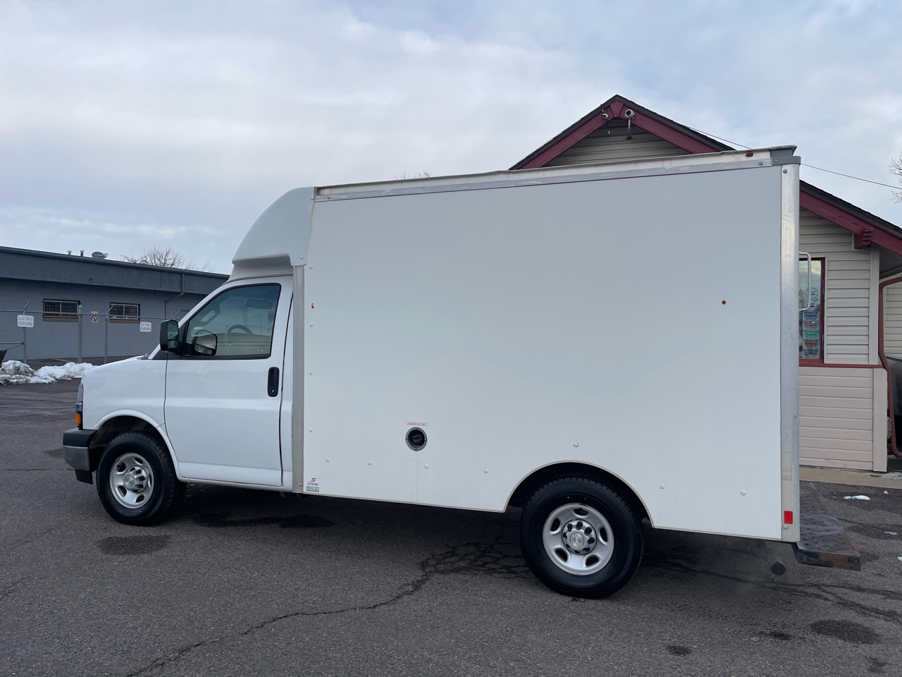 Chevrolet Express Commercial Cutaway 3500 Van 139" 2020