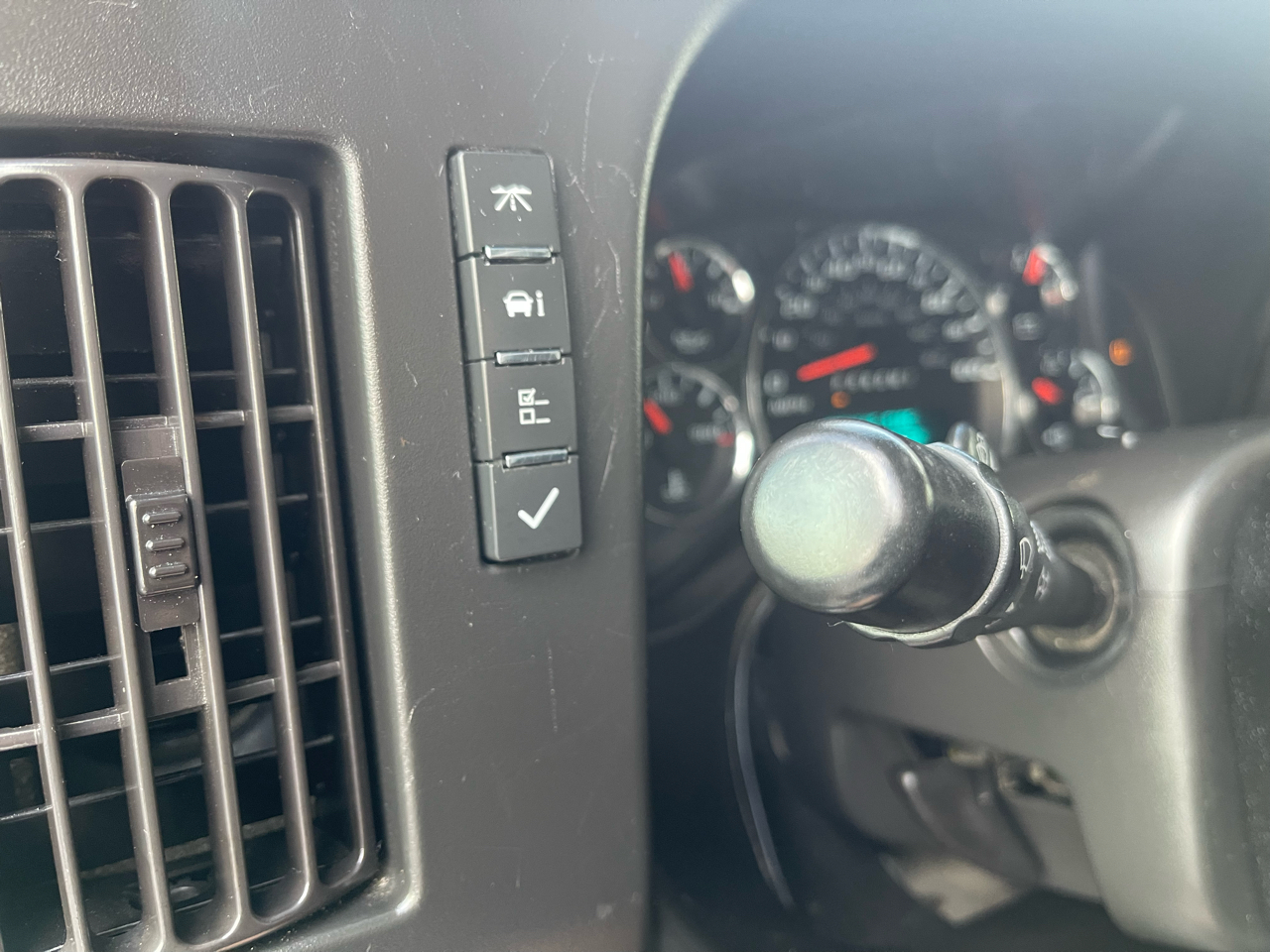 Chevrolet Express Commercial Cutaway 3500 Van 139" 2020