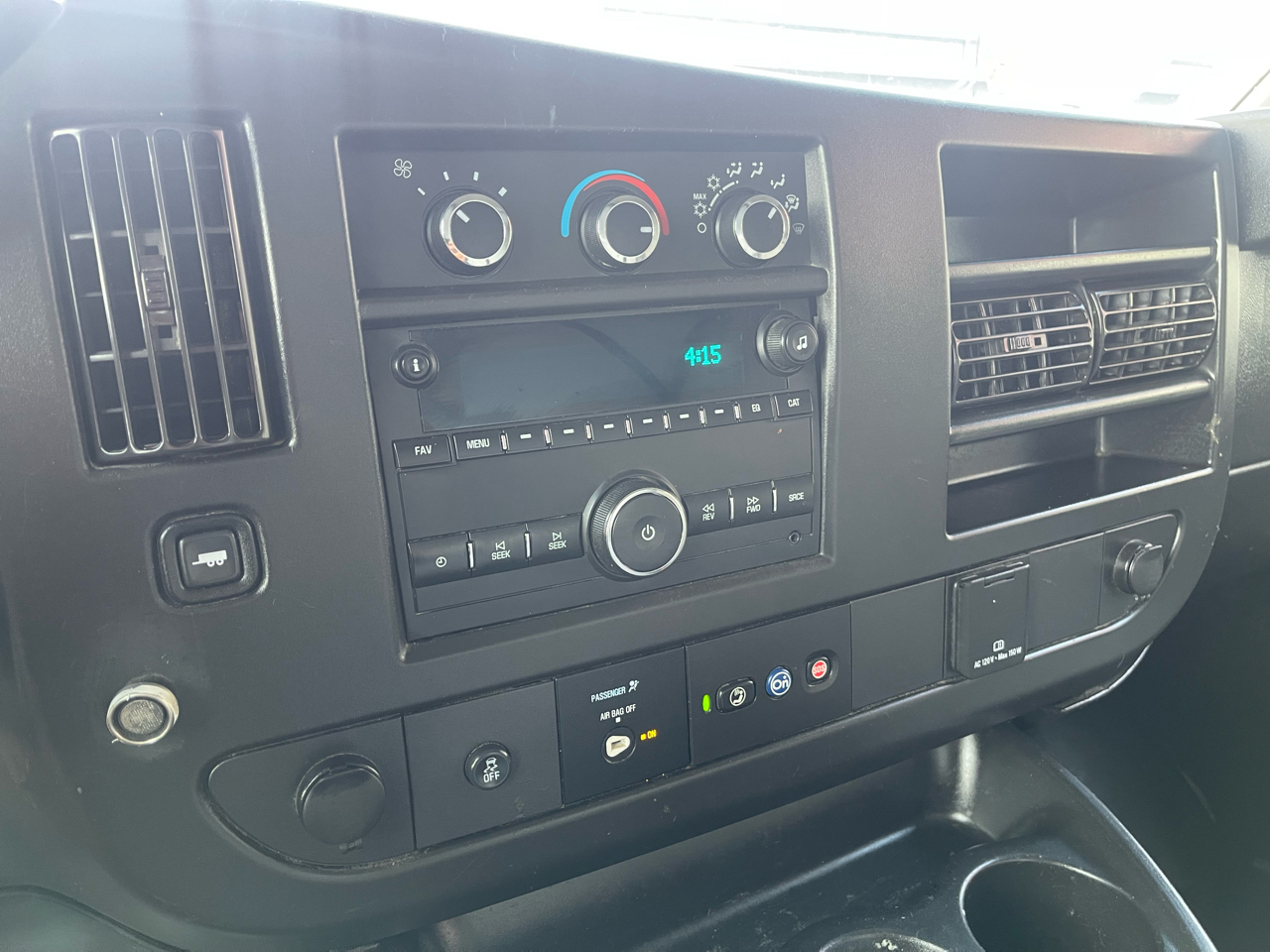 Chevrolet Express Commercial Cutaway 3500 Van 139" 2020