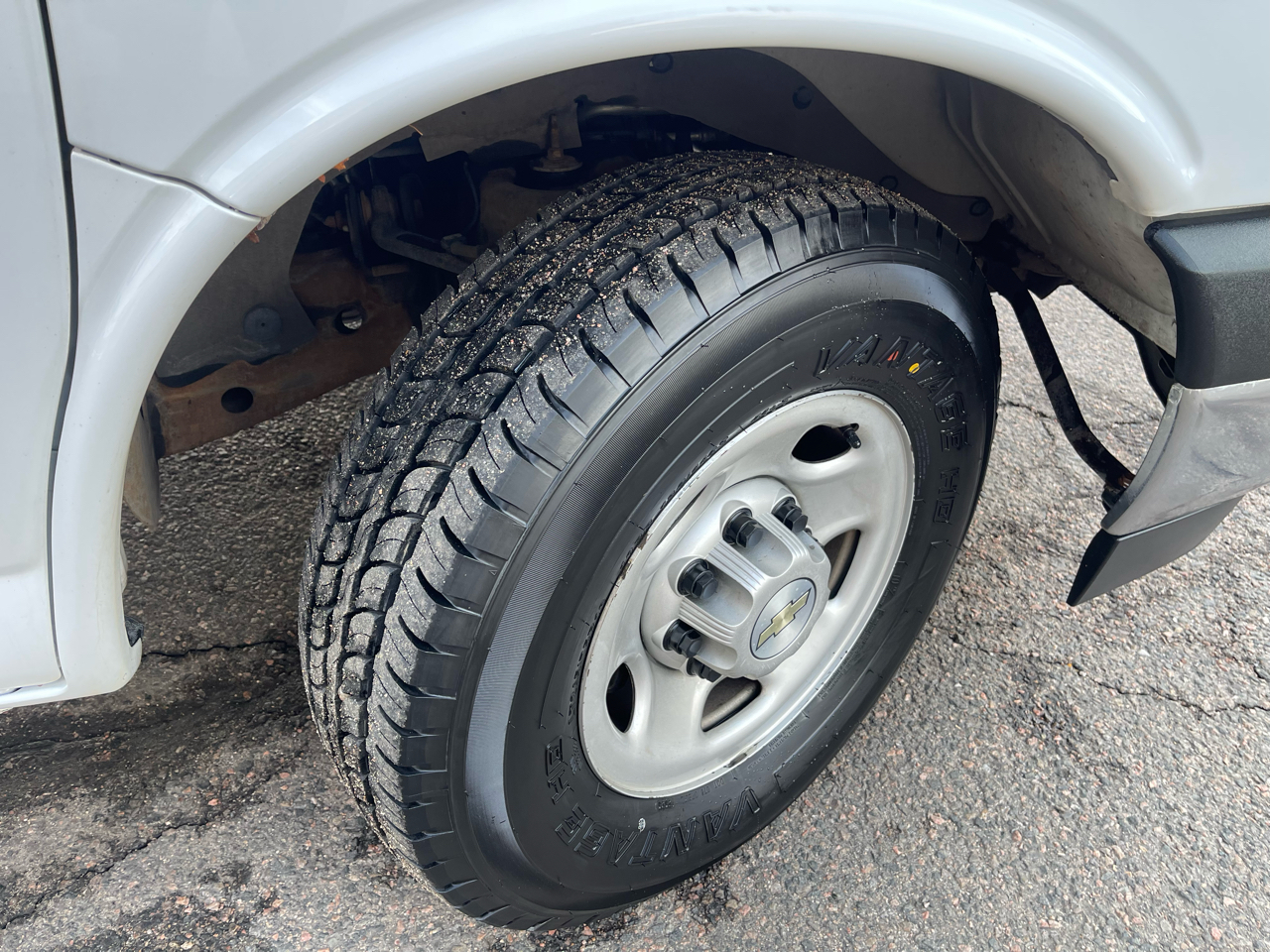 Chevrolet Express Commercial Cutaway 3500 Van 139" 2020