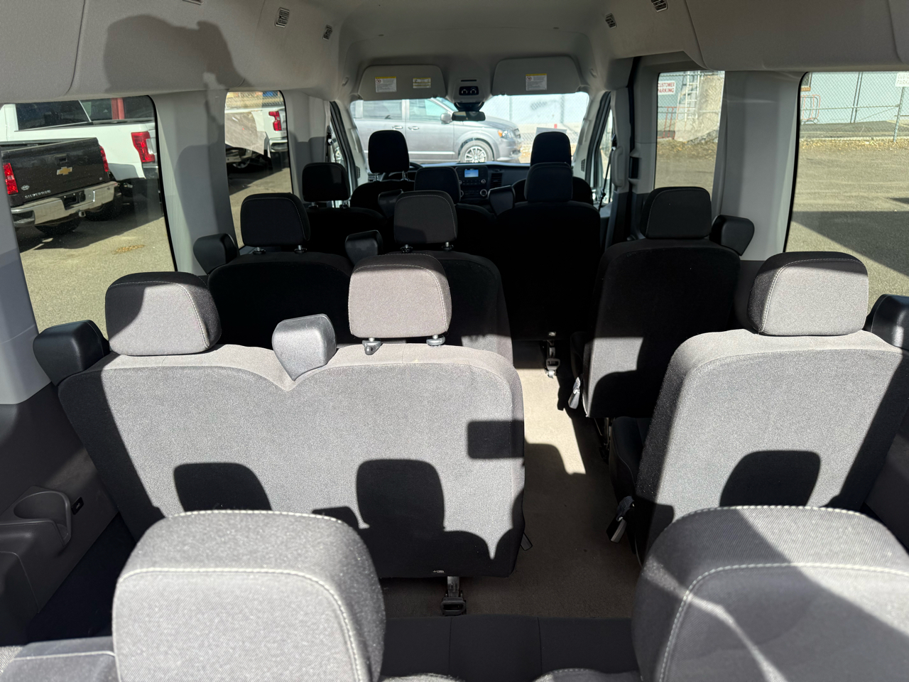 2023 Ford Transit Passenger XLT photo 4