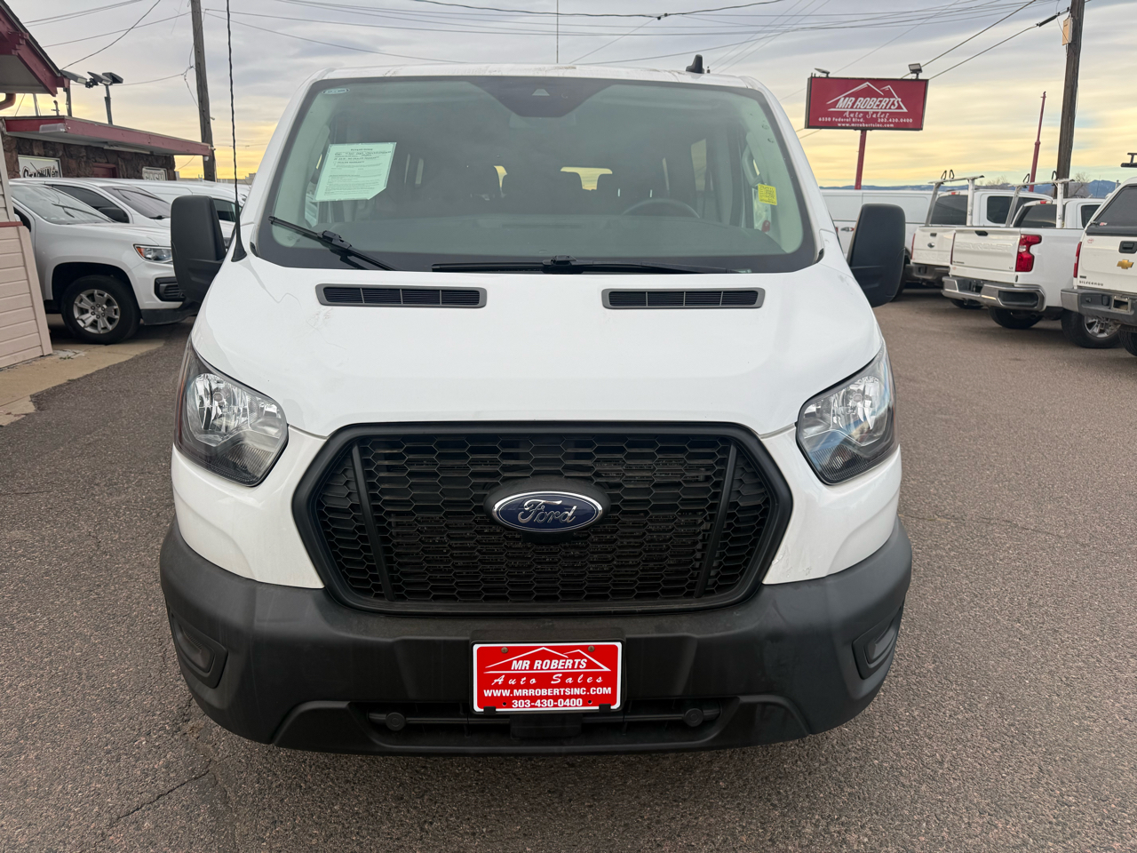 Ford Transit Passenger Wagon T-350 148" Low Roof XLT AWD 2023