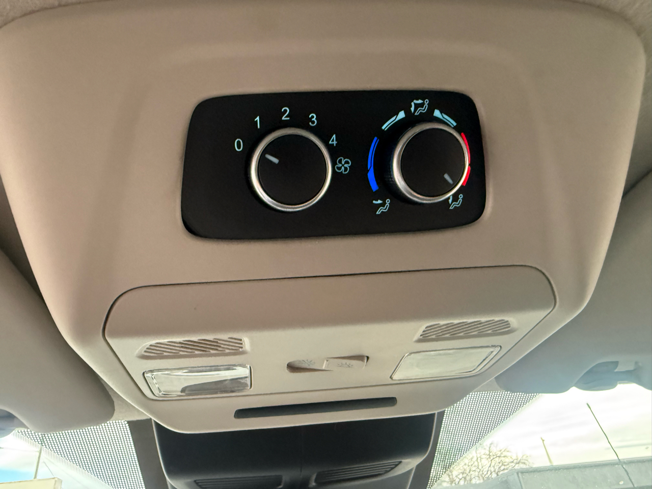 Ford Transit Passenger Wagon T-350 148" Low Roof XLT AWD 2023