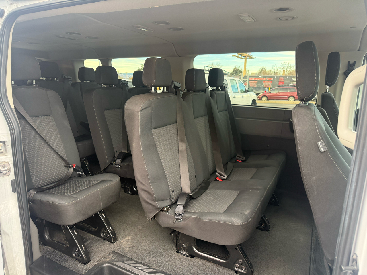 Ford Transit Passenger Wagon T-350 148" Low Roof XLT AWD 2023