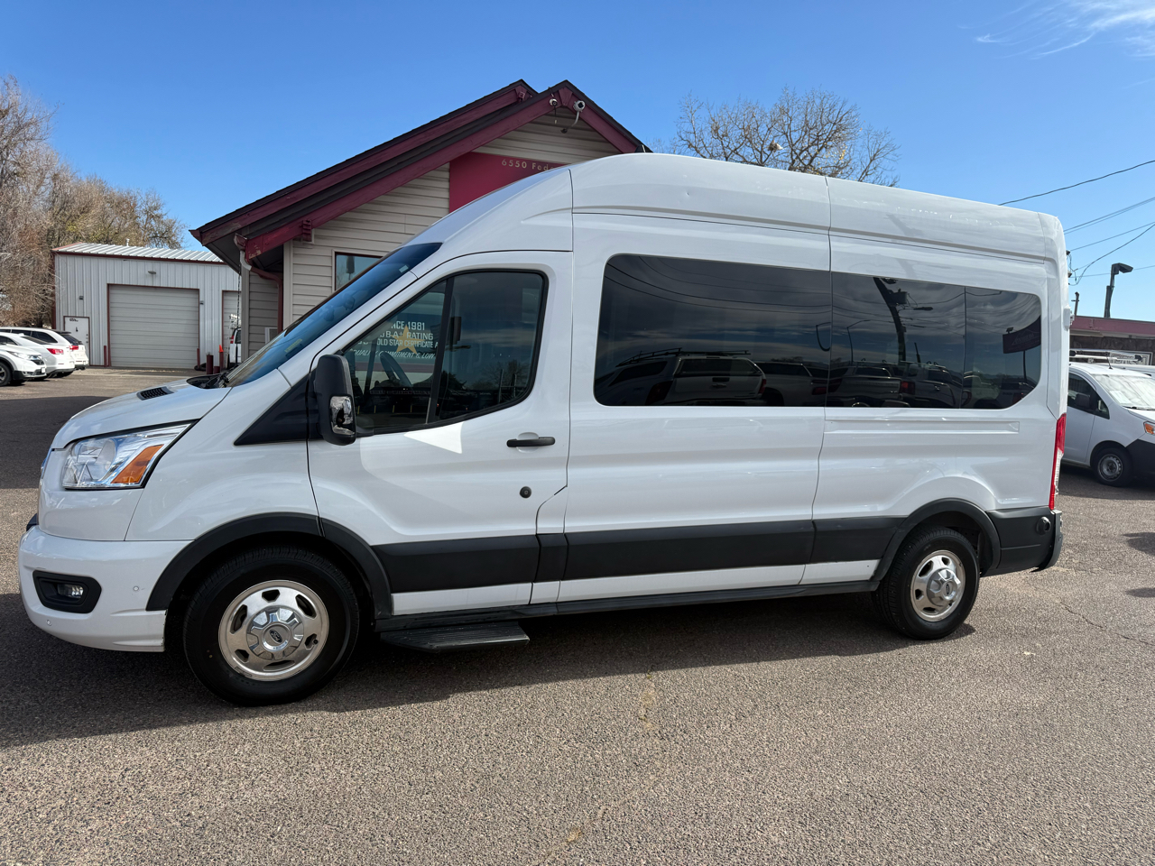 2020 Ford Transit Passenger XLT photo 2