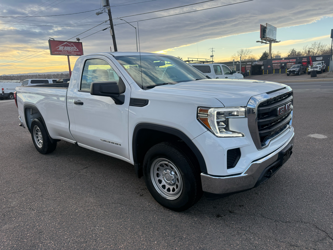 GMC Sierra 1500 4WD Reg Cab 140" 2021
