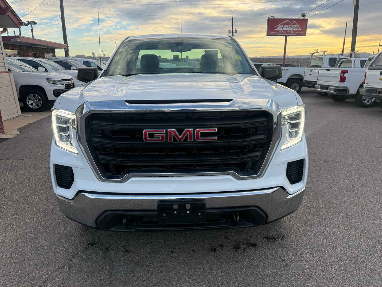 GMC Sierra 1500 4WD Reg Cab 140" 2021