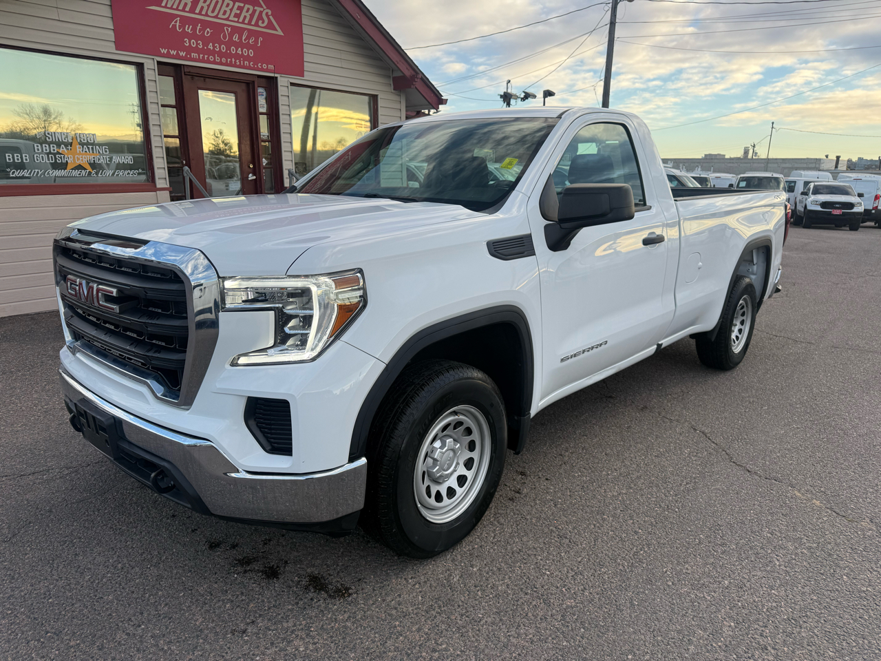GMC Sierra 1500 4WD Reg Cab 140" 2021