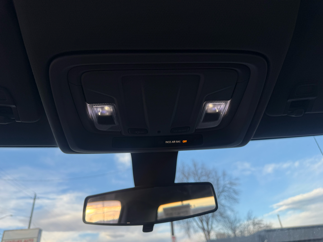 GMC Sierra 1500 4WD Reg Cab 140" 2021