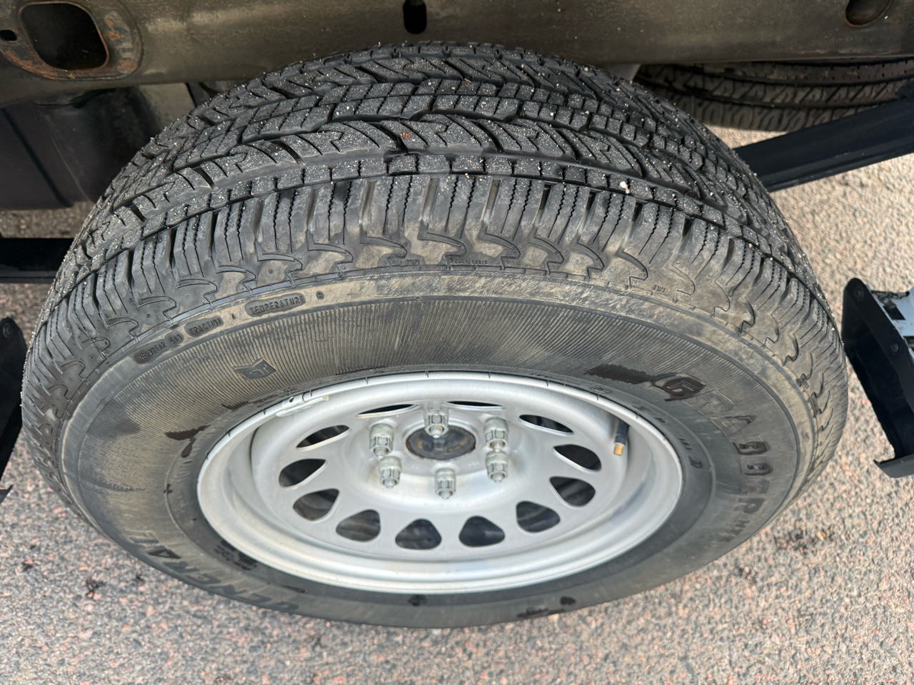 GMC Sierra 1500 4WD Reg Cab 140" 2021