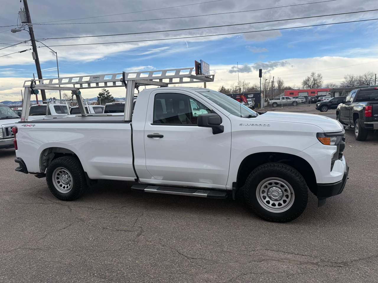 2022 Chevrolet Silverado 1500 4WD Reg Cab 140" Work Truck