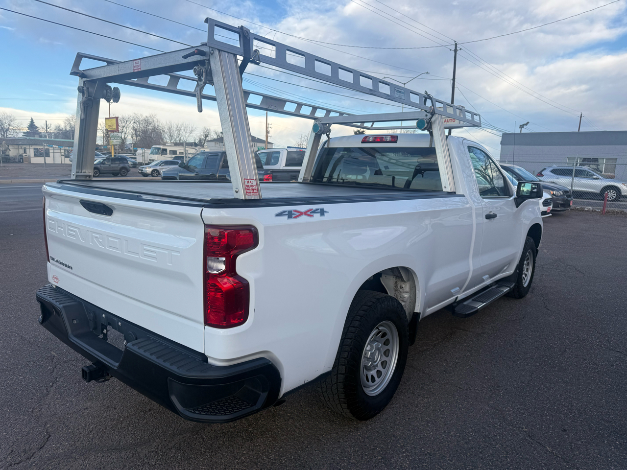 Chevrolet Silverado 1500 4WD Reg Cab 140" Work Truck 2022