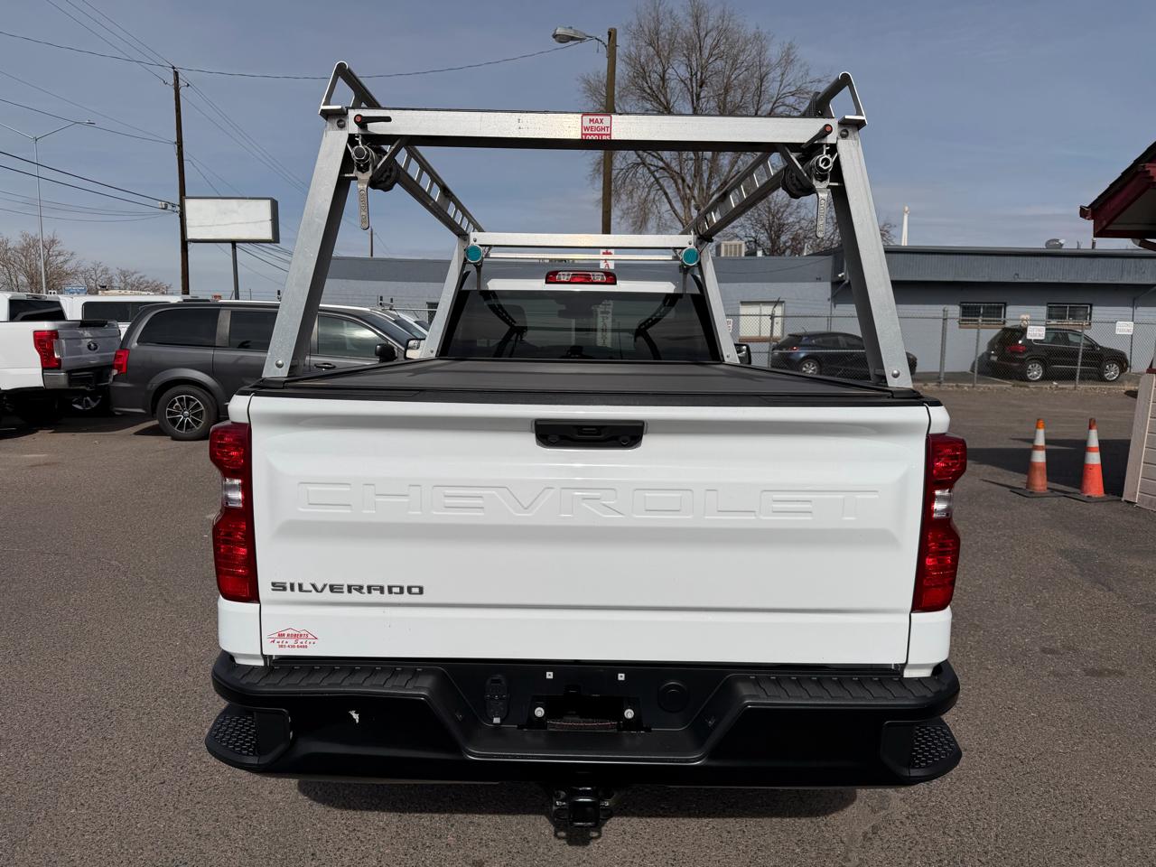 Chevrolet Silverado 1500 4WD Reg Cab 140" Work Truck 2022