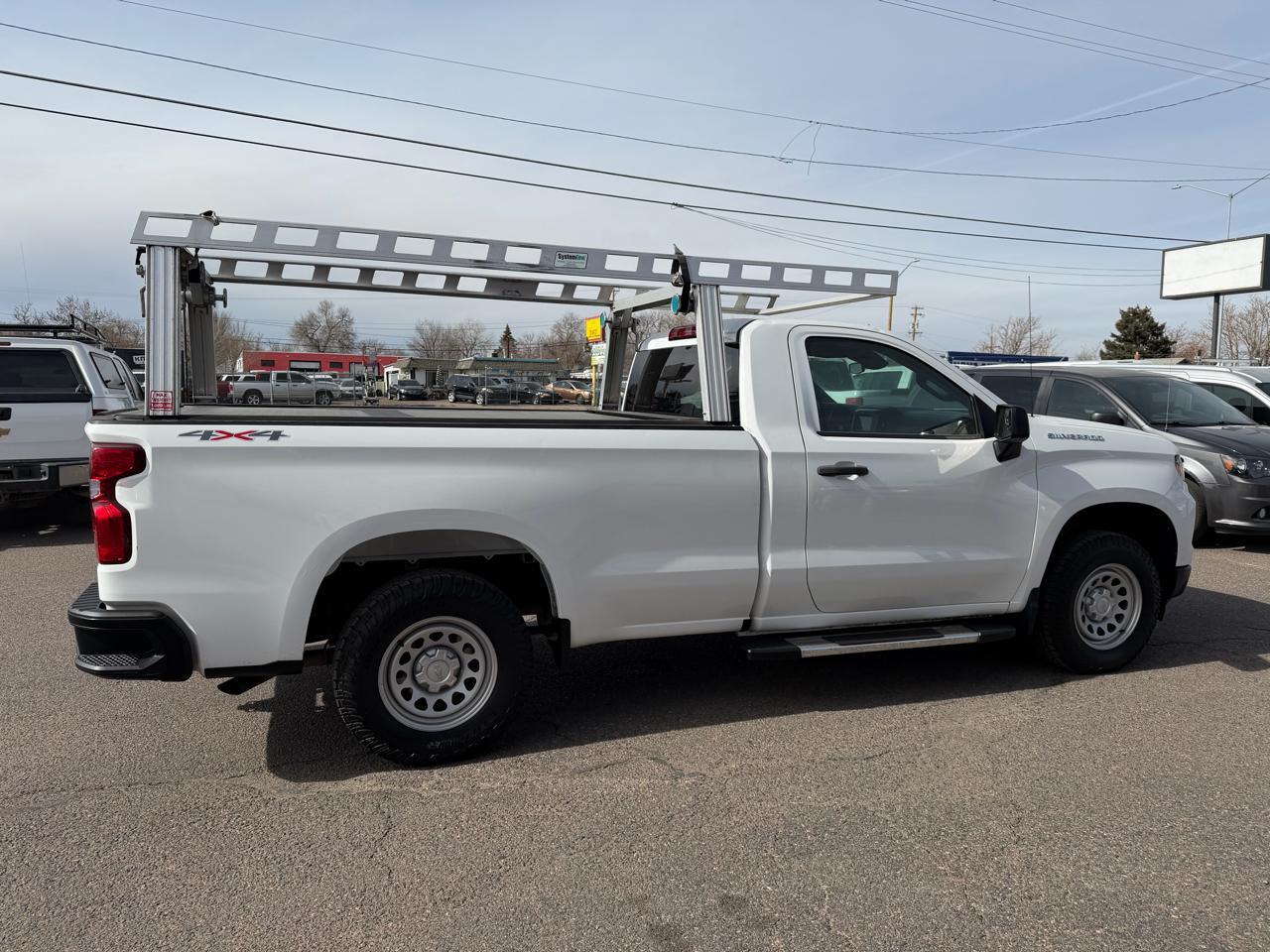 Chevrolet Silverado 1500 4WD Reg Cab 140" Work Truck 2022