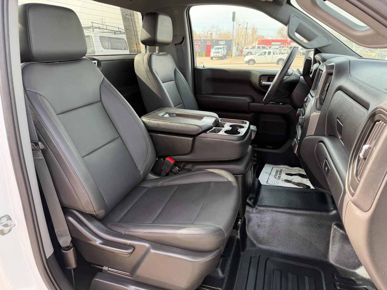 Chevrolet Silverado 1500 4WD Reg Cab 140" Work Truck 2022