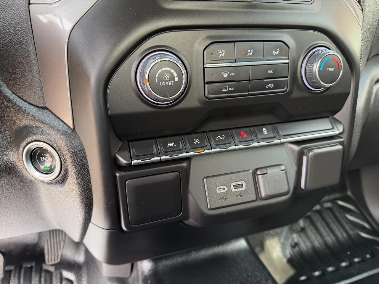 Chevrolet Silverado 1500 4WD Reg Cab 140" Work Truck 2022