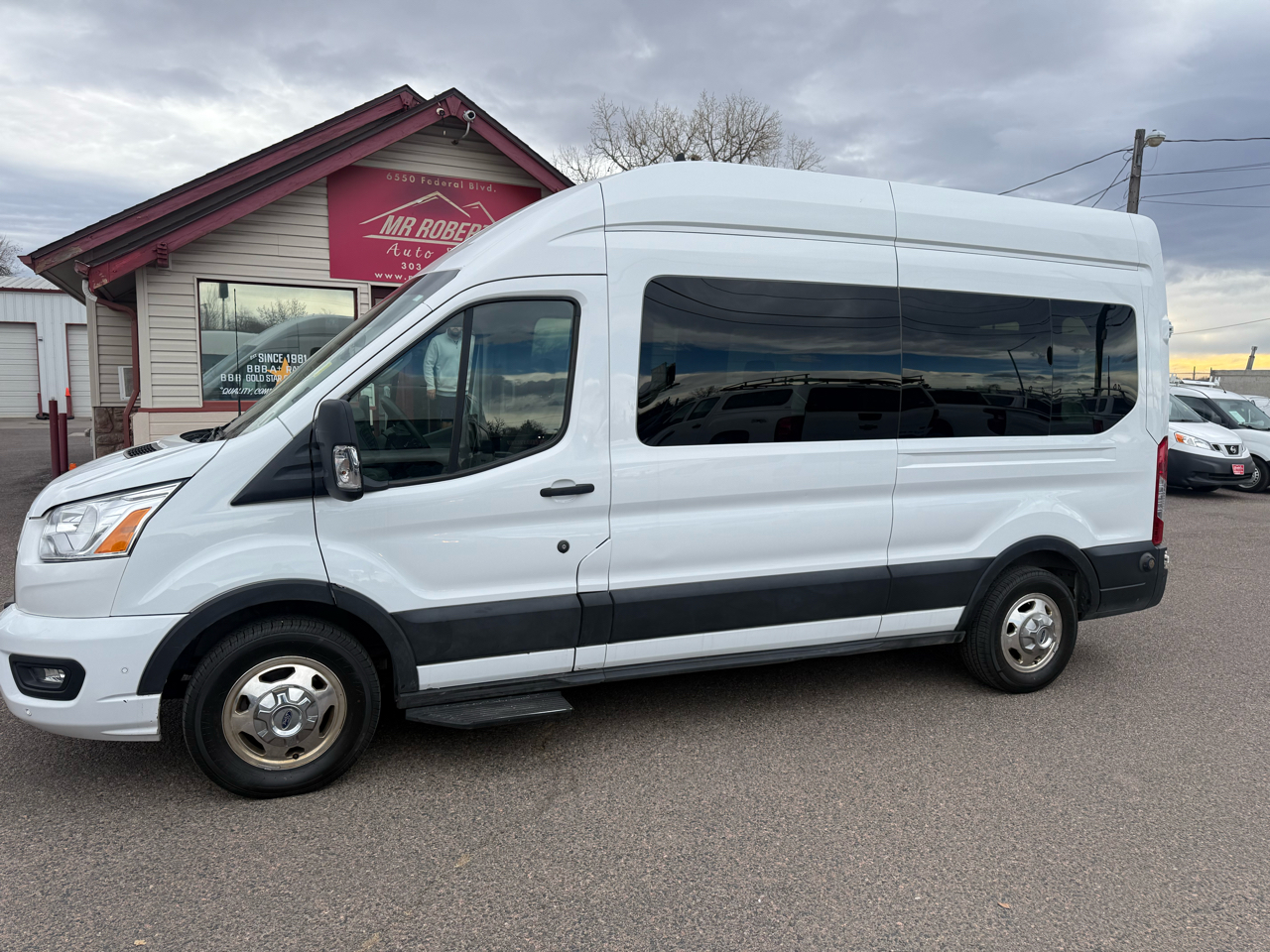 Ford Transit Passenger Wagon T-350 148" High Roof XLT AWD 2020