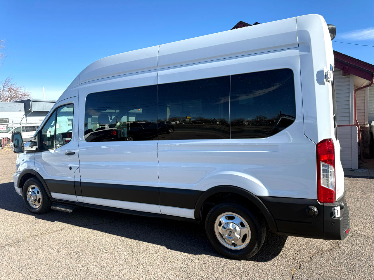 Ford Transit Passenger Wagon T-350 148" High Roof XLT AWD 2020