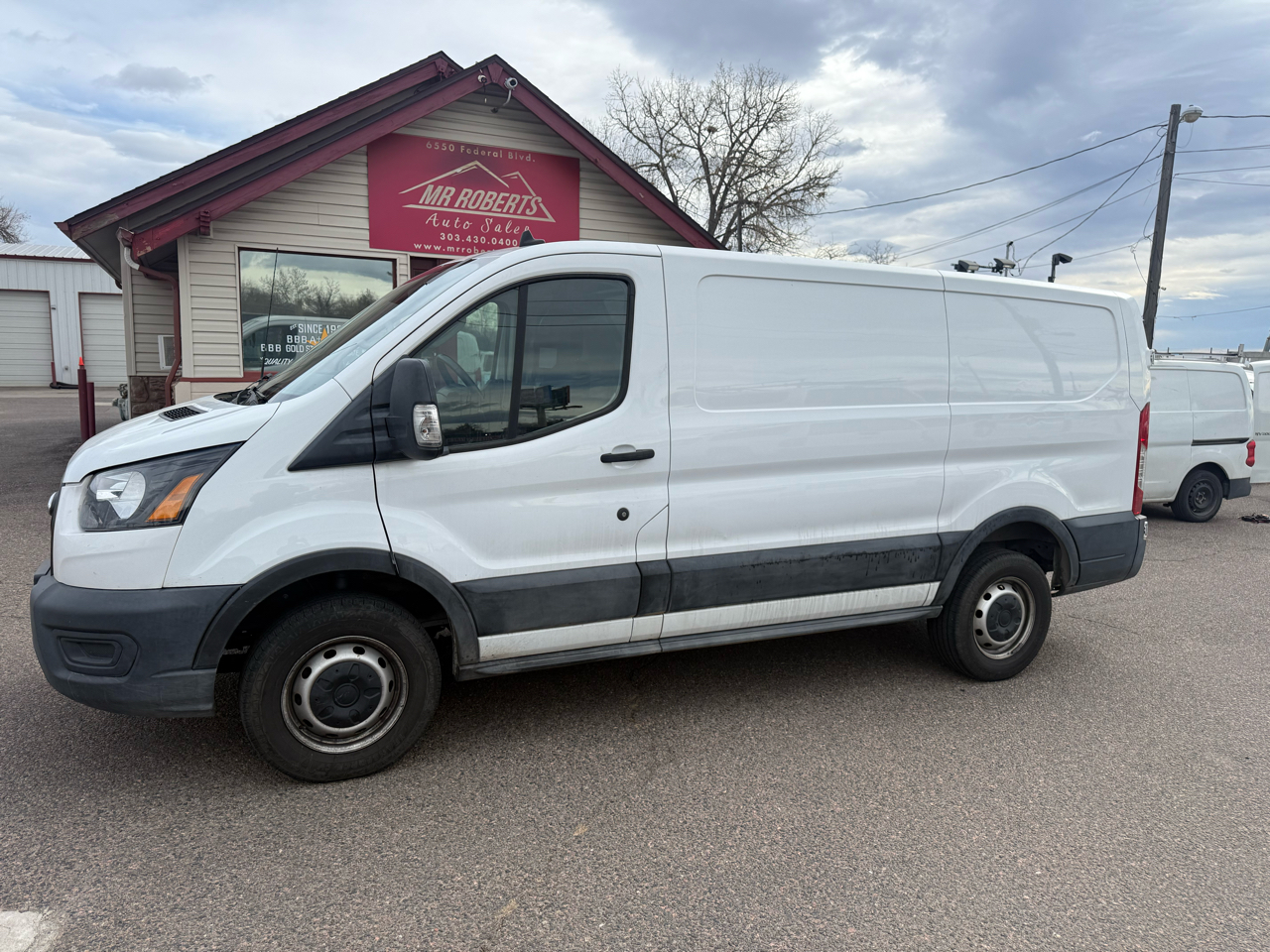 Ford Transit Cargo Van T-250 130" Low Rf 9070 GVWR RWD 2021