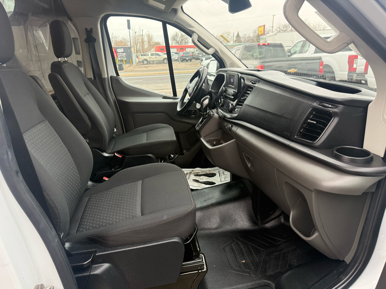 Ford Transit Cargo Van T-250 130" Low Rf 9070 GVWR RWD 2021