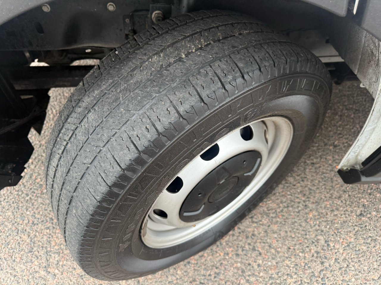 Ford Transit Cargo Van T-250 130" Low Rf 9070 GVWR RWD 2021