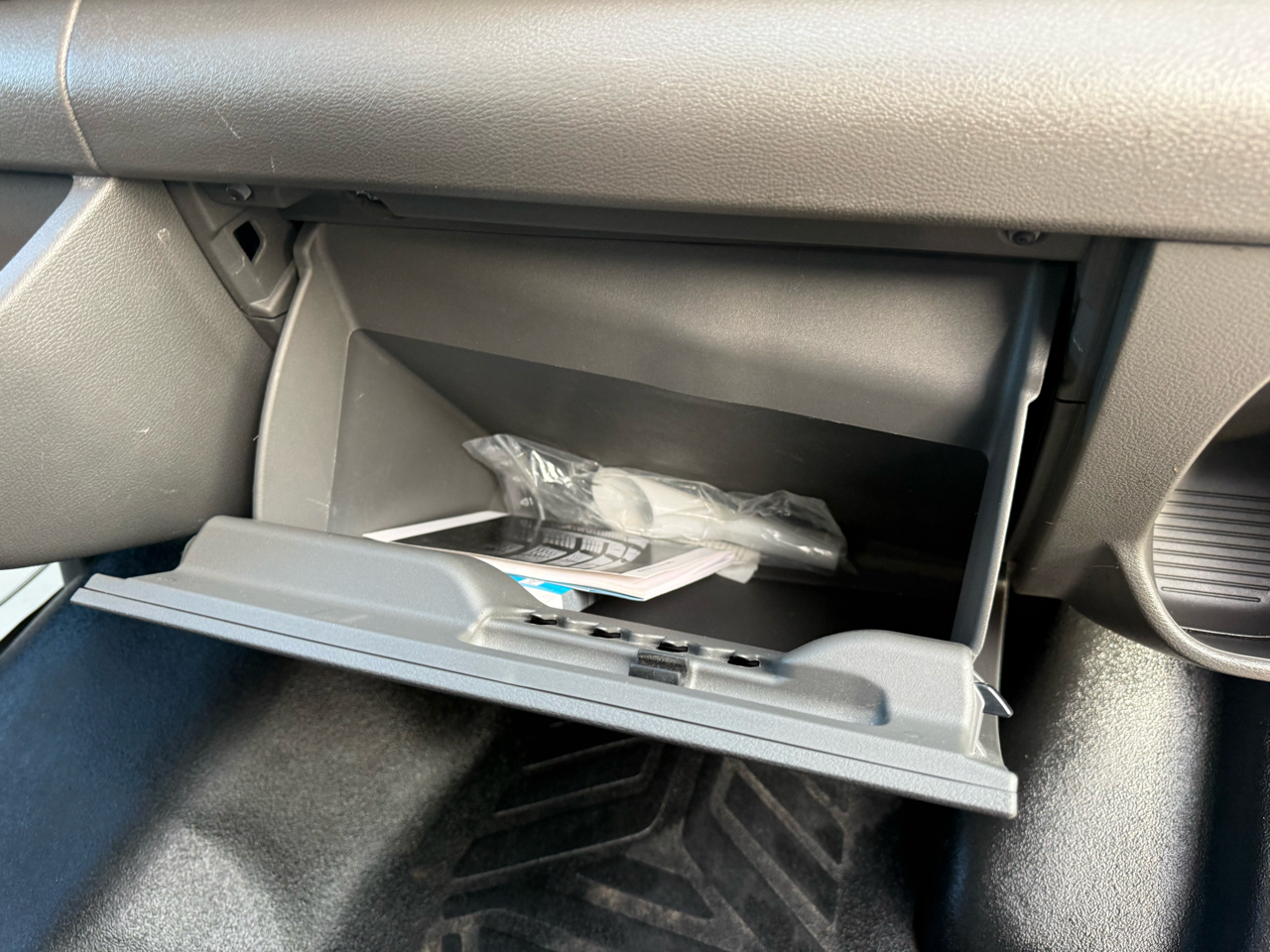 Ford Transit Cargo Van T-250 130" Low Rf 9070 GVWR RWD 2021