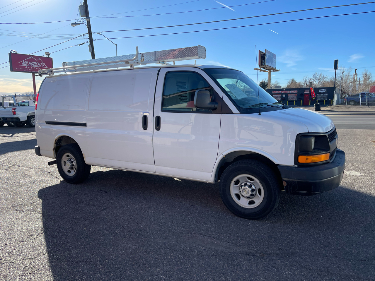 2014 Chevrolet Express Cargo Van RWD 3500 135"