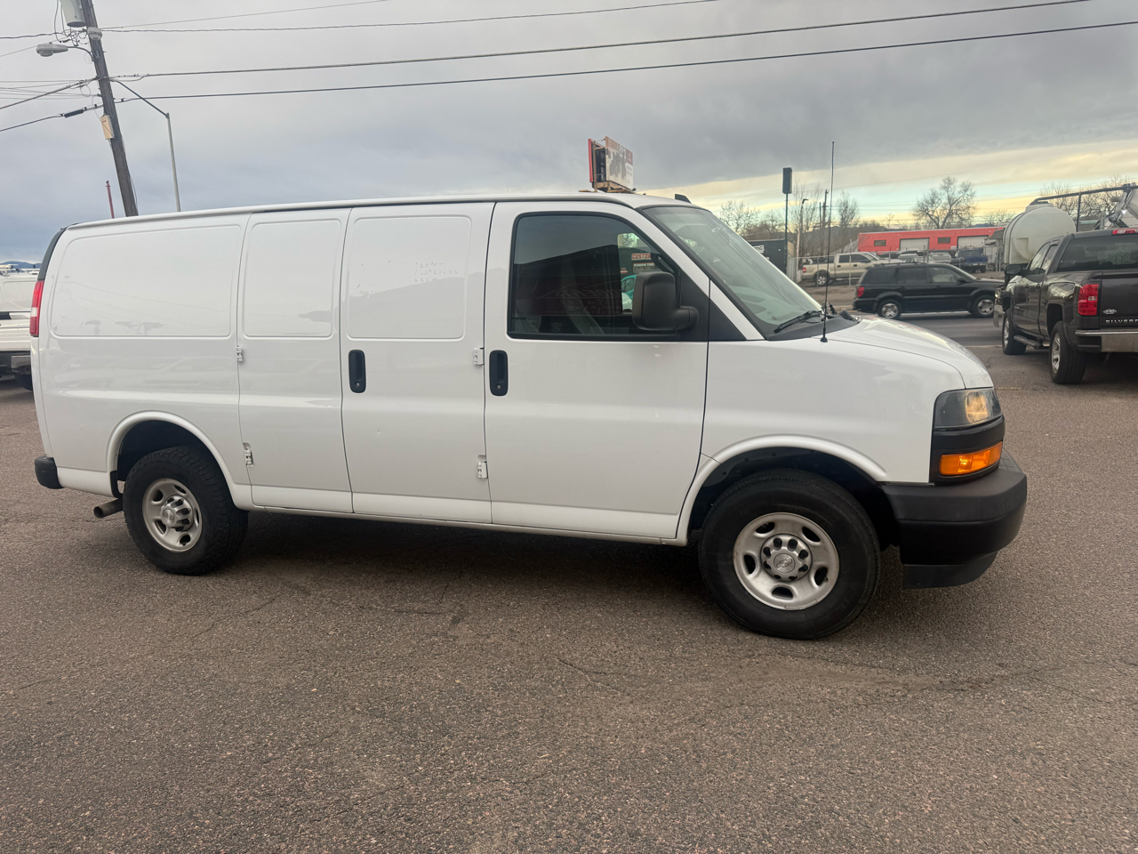 2019 Chevrolet Express Cargo Van RWD 2500 135"