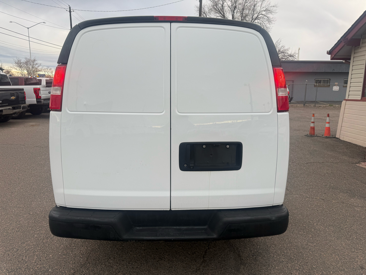 Chevrolet Express Cargo Van RWD 2500 135" 2019