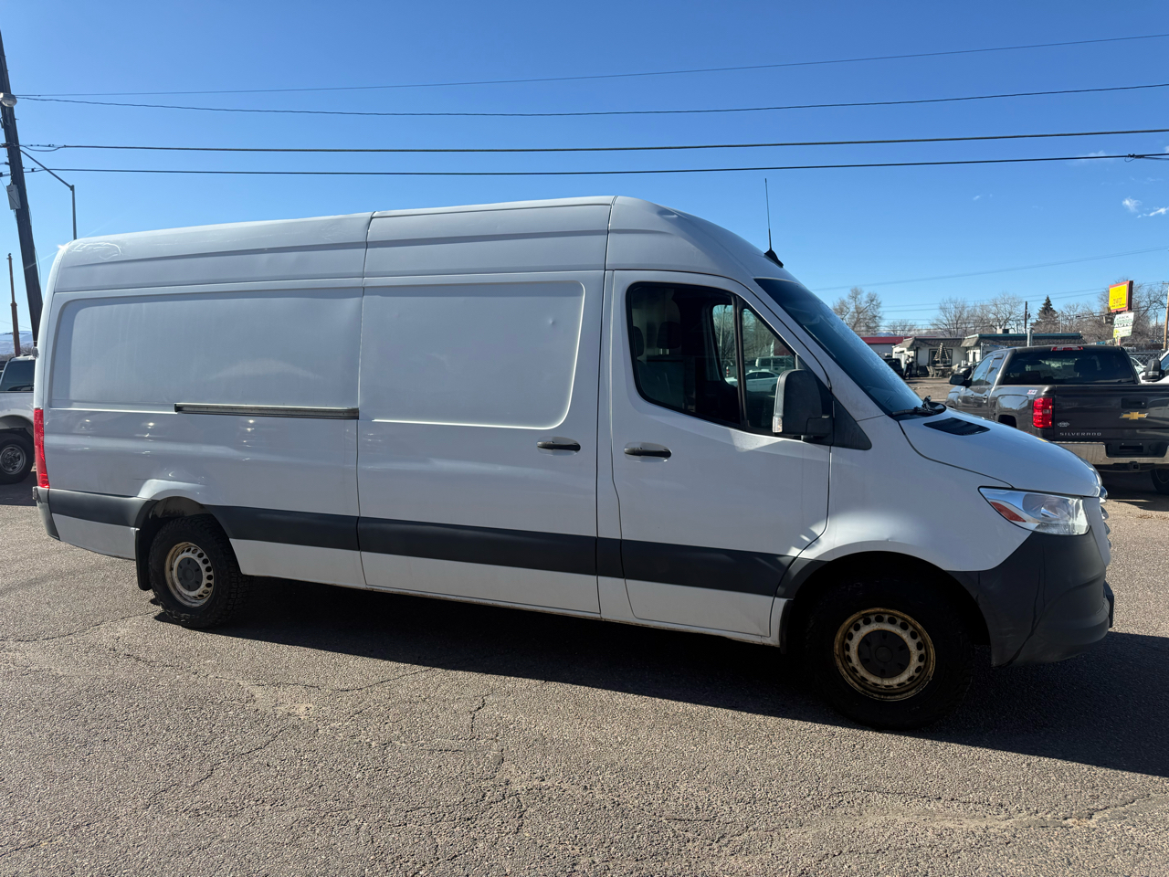 Freightliner Sprinter Van 2500 High Roof V6 170" RWD 2019
