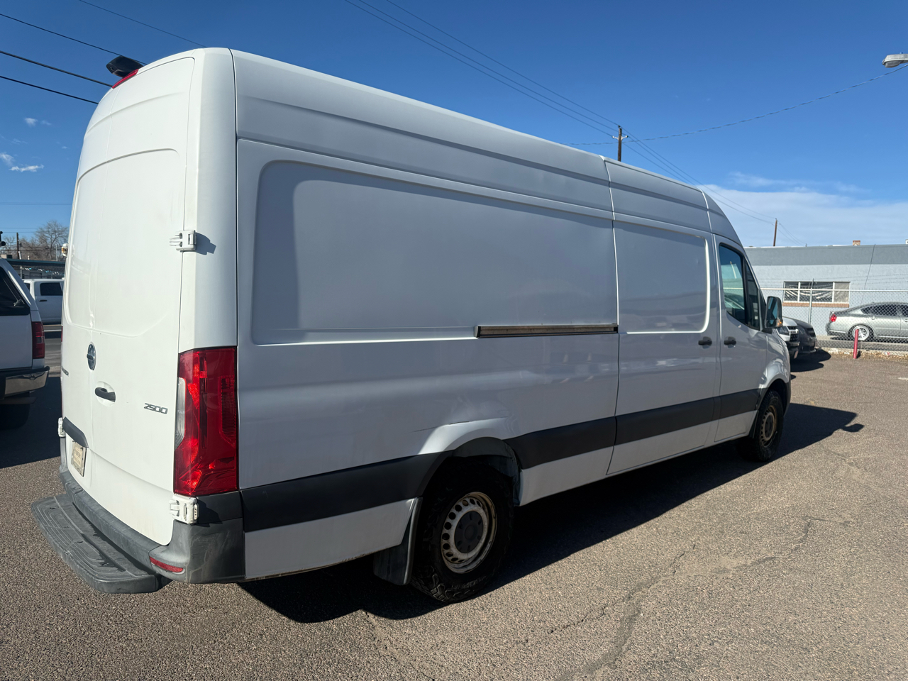 Freightliner Sprinter Van 2500 High Roof V6 170" RWD 2019
