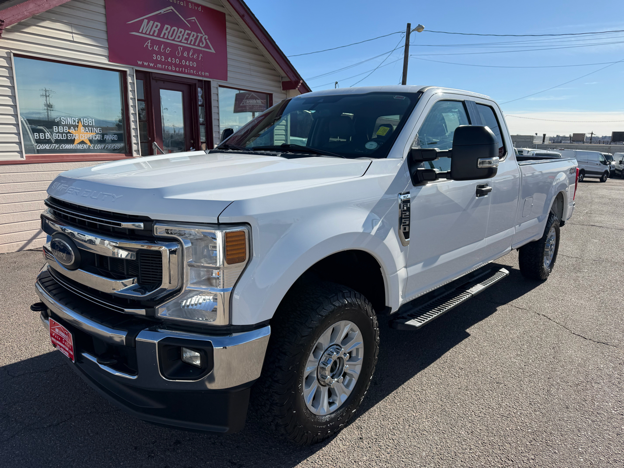 Ford Super Duty F-250 SRW XLT 4WD SuperCab 8' Box 2021