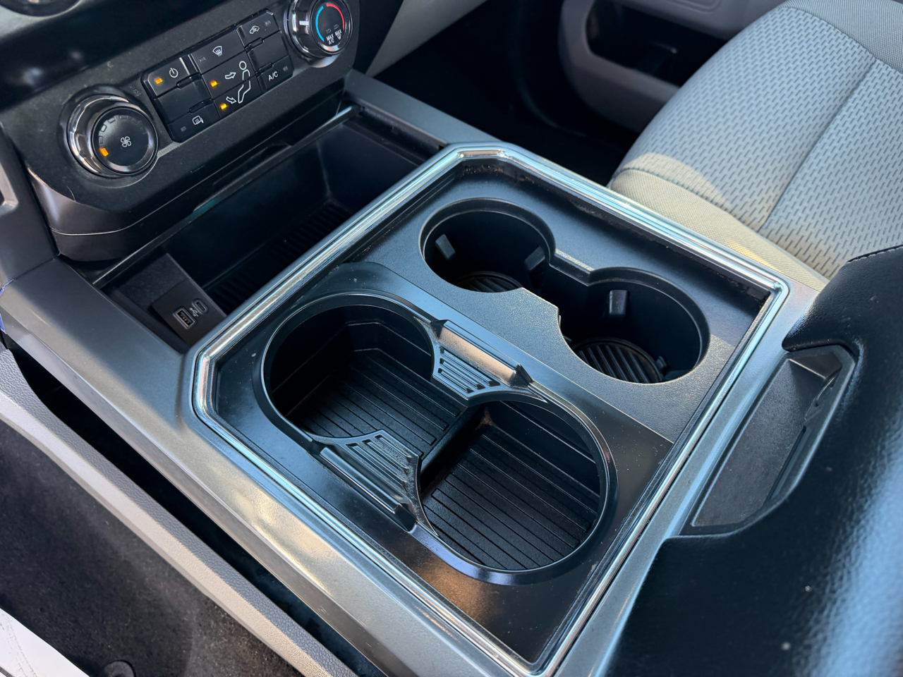 Ford Super Duty F-250 SRW XLT 4WD SuperCab 8' Box 2021