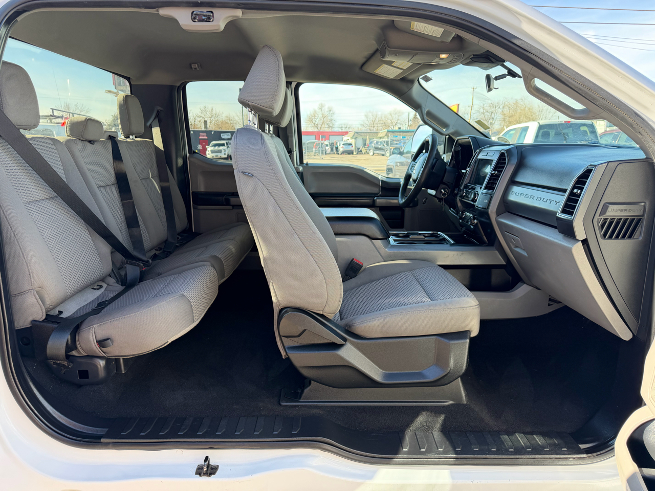 Ford Super Duty F-250 SRW XLT 4WD SuperCab 8' Box 2021