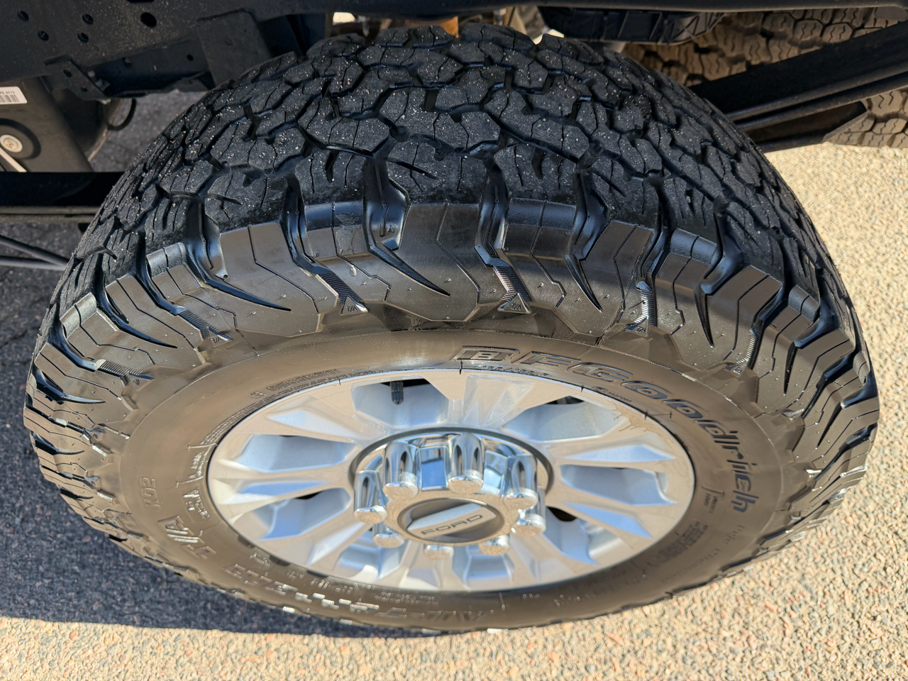 Ford Super Duty F-250 SRW XLT 4WD SuperCab 8' Box 2021