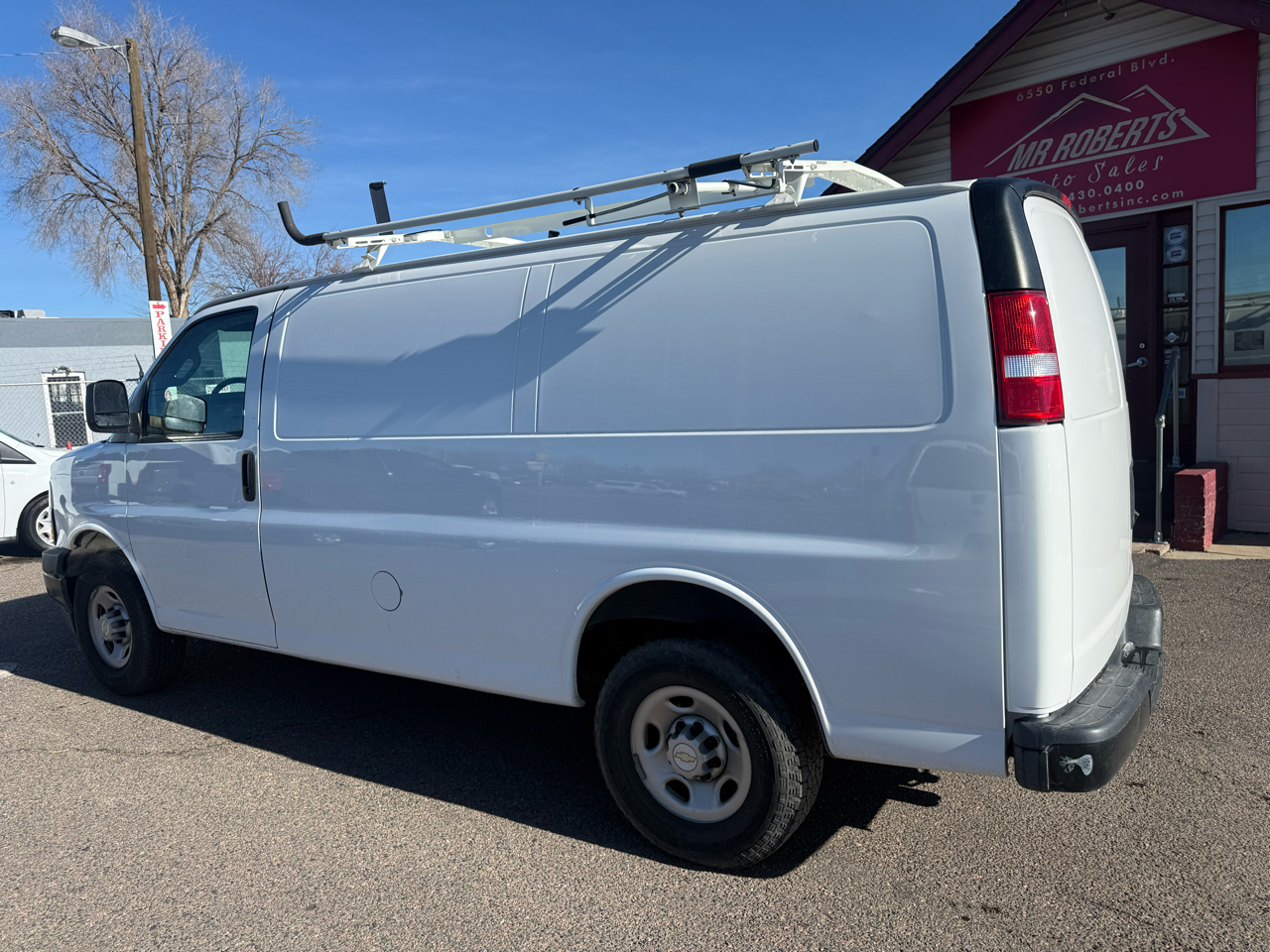 Chevrolet Express Cargo Van RWD 2500 135" 2021