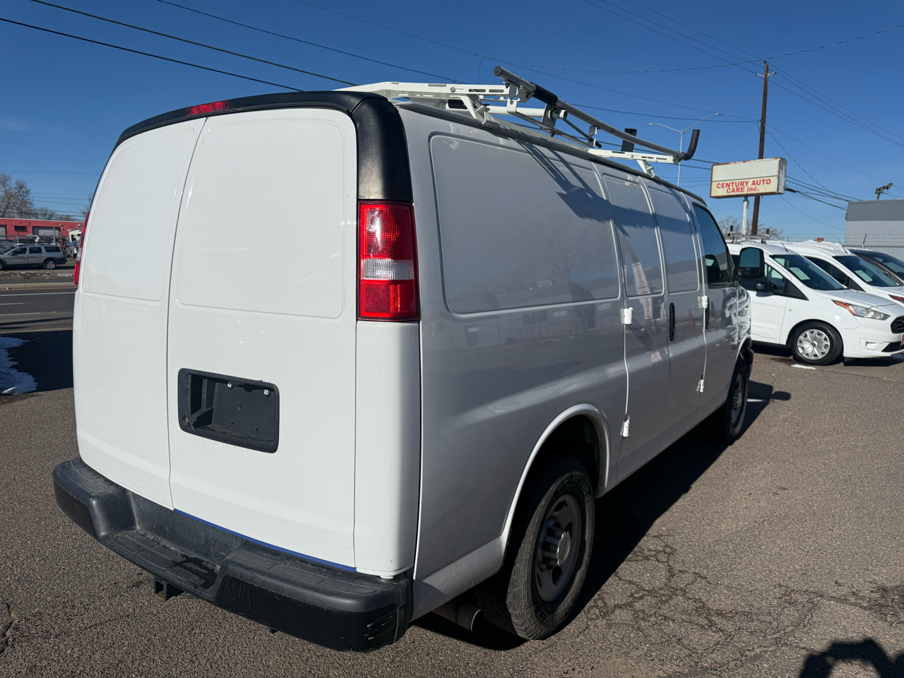 Chevrolet Express Cargo Van RWD 2500 135" 2021