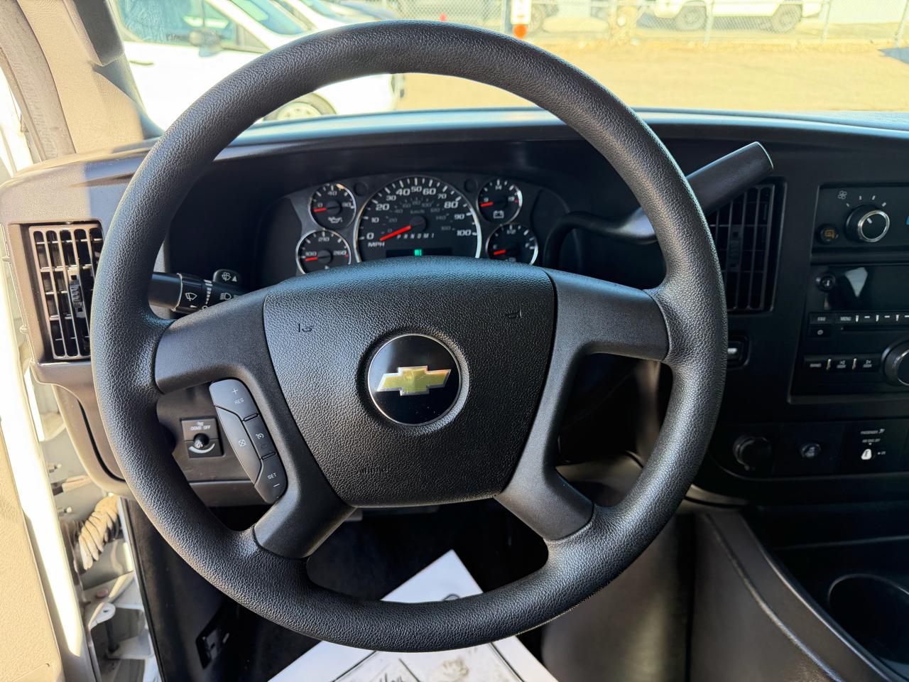 Chevrolet Express Passenger RWD 3500 155" LT w/1LT 2017