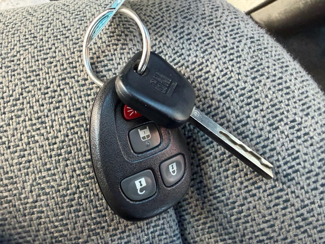 Chevrolet Express Passenger RWD 3500 155" LT w/1LT 2017