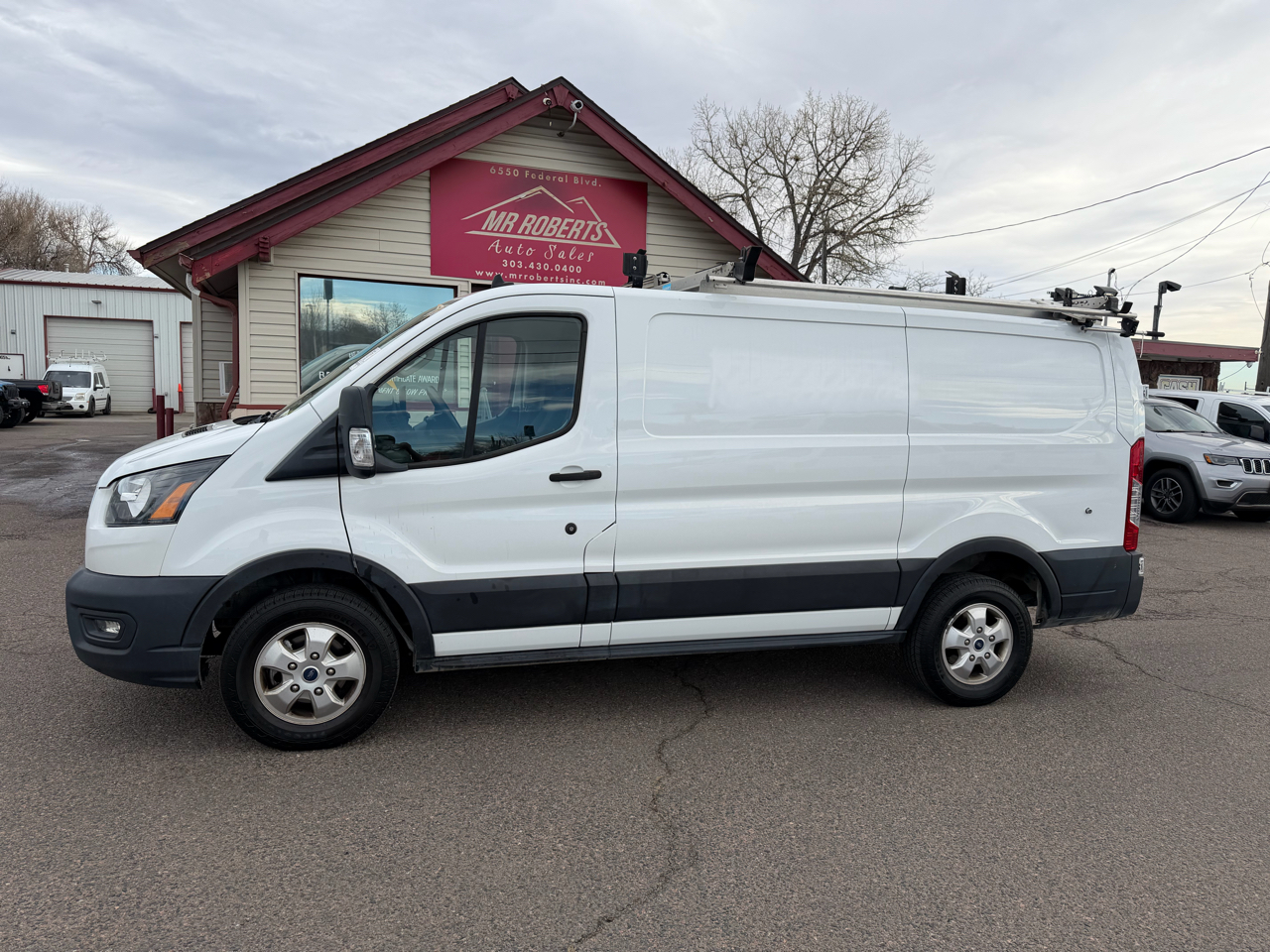 Ford Transit Cargo Van T-250 130" Low Rf 9070 GVWR RWD 2020