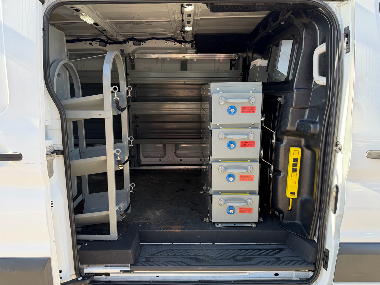 Ford Transit Van T-250 130" Low Rf 9000 GVWR Sliding RH Dr 2018