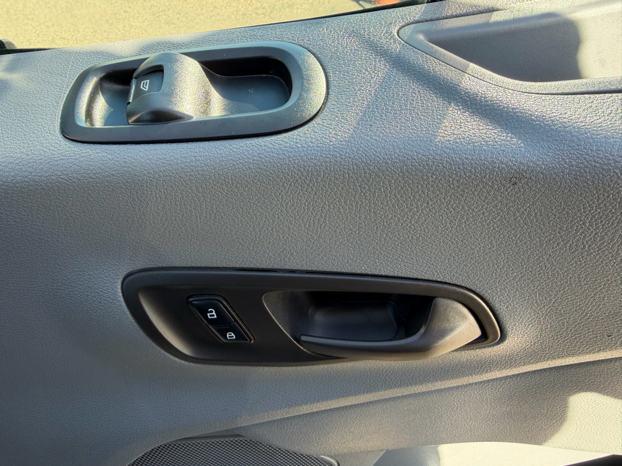 Ford Transit Van T-250 130" Low Rf 9000 GVWR Sliding RH Dr 2018