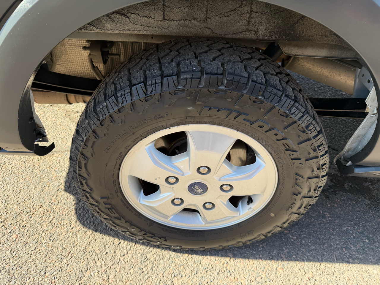 Ford Transit Van T-250 130" Low Rf 9000 GVWR Sliding RH Dr 2018