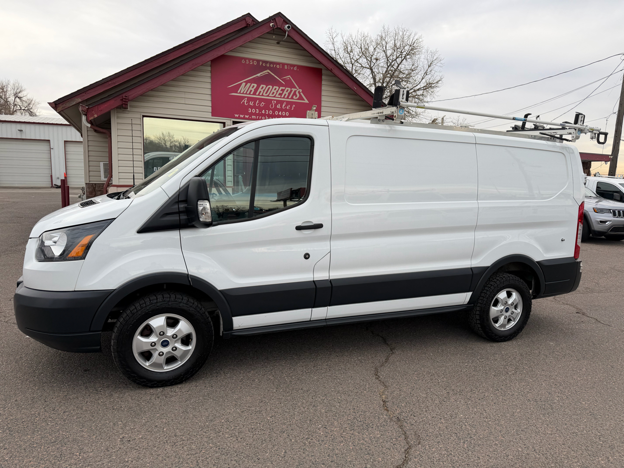 Ford Transit Van T-250 130" Low Rf 9000 GVWR Sliding RH Dr 2018