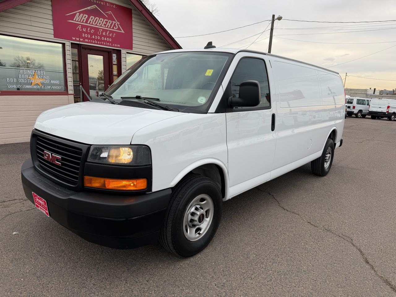 GMC Savana Cargo Van RWD 3500 155" 2023