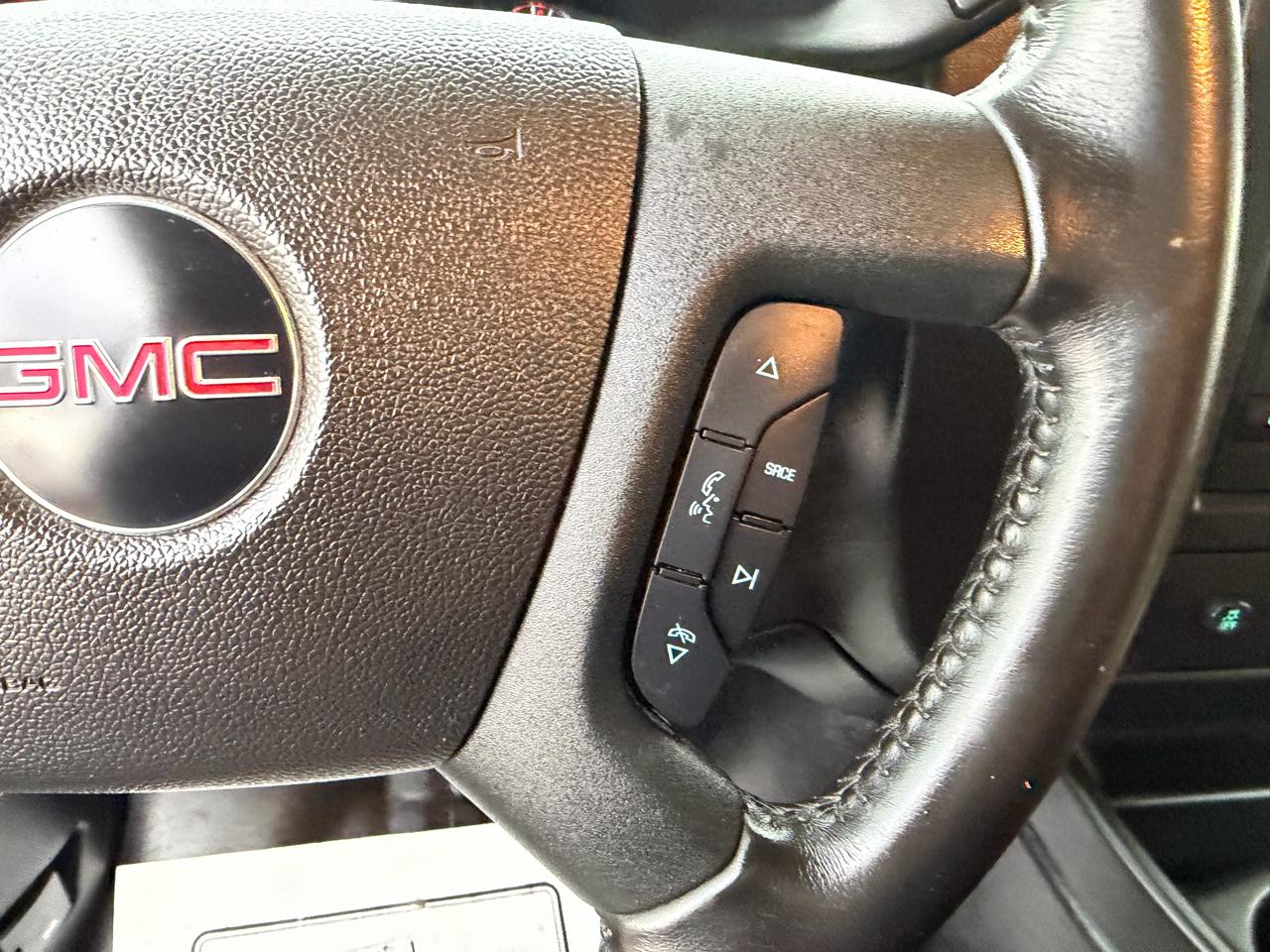 GMC Savana Cargo Van RWD 3500 155" 2023